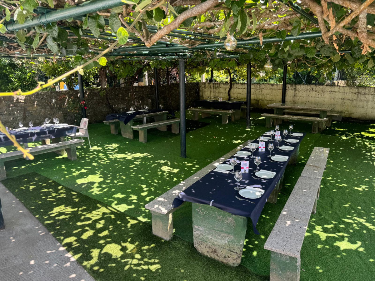 En O Escudo Tierra y Mar se pueden llevar a cabo celebraciones en su terraza