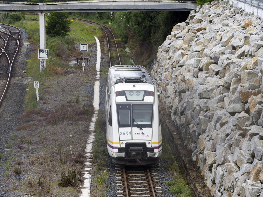 Denuncian la supresión de más de 200 servicios de tren a Ferrol entre enero y febrero