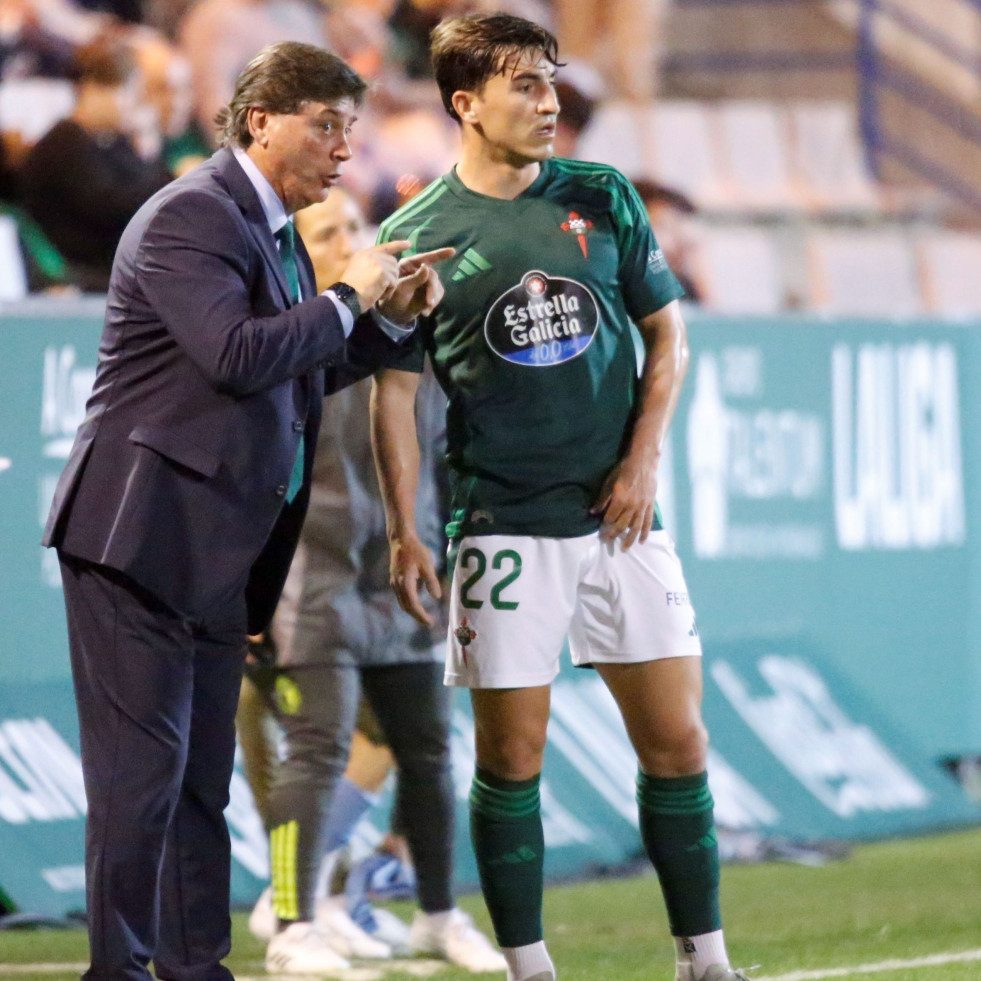 Alejandro Menéndez, entrenador del Racing de Ferrol: “La situación es crítica, pero no vamos bajar la bandera”