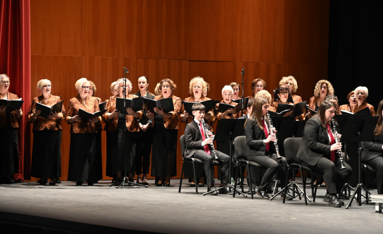 La música cofrade suena por el IX Sones Marineros en el Auditorio de Ferrol