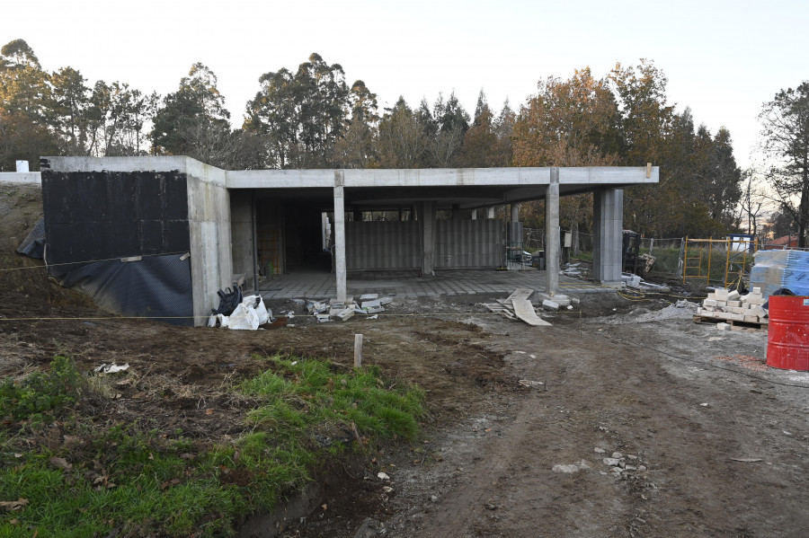 A por la cuarta moratoria para la construcción de la piscina de O Couto, en Narón