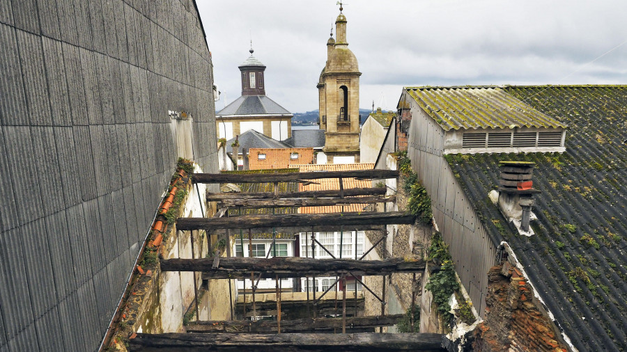 Incursión en las entrañas de Real 159: la huella de quien dotó a Ferrol de una imagen de ciudad