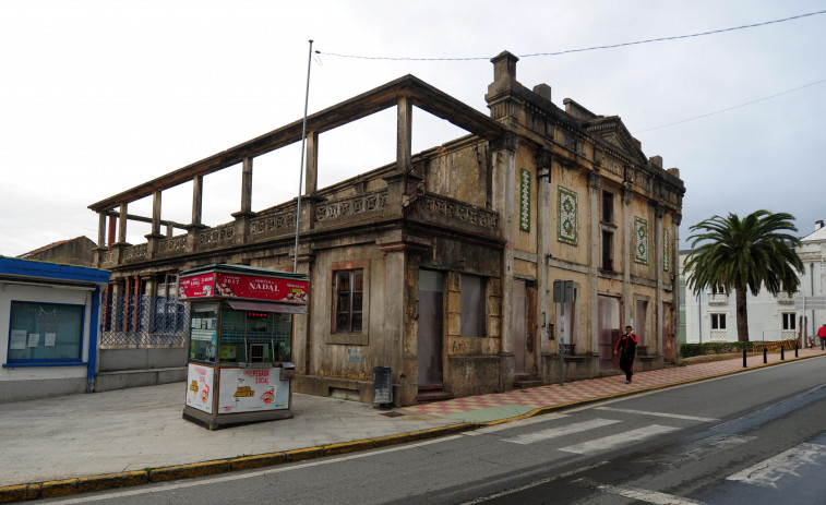 Mugardos da un paso más para convertir el antiguo cine Zárate en una nueva biblioteca pública