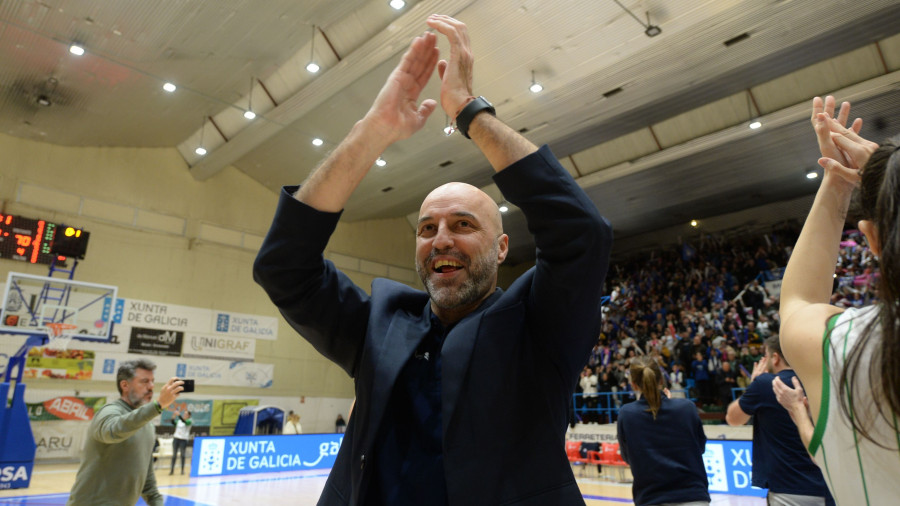 Lino López, entrenador del Baxi Ferrol: "Es un orgullo contagiar a la gente para que se desplace a Lyon"