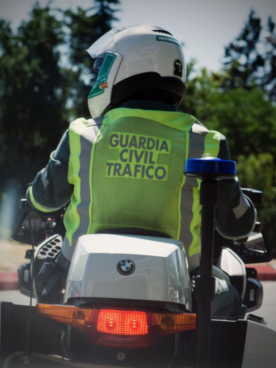 Interceptado un camionero en sentido contrario en la AP2 porque llegaba tarde a su destino