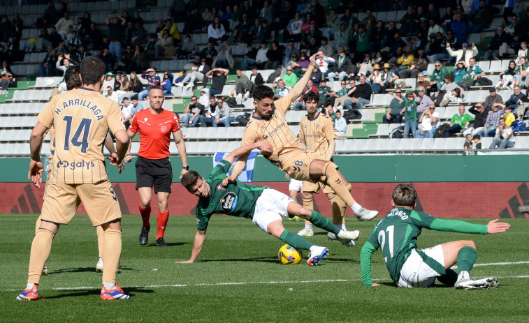 Racing de Ferrol contra el Eibar el partido en imágenes