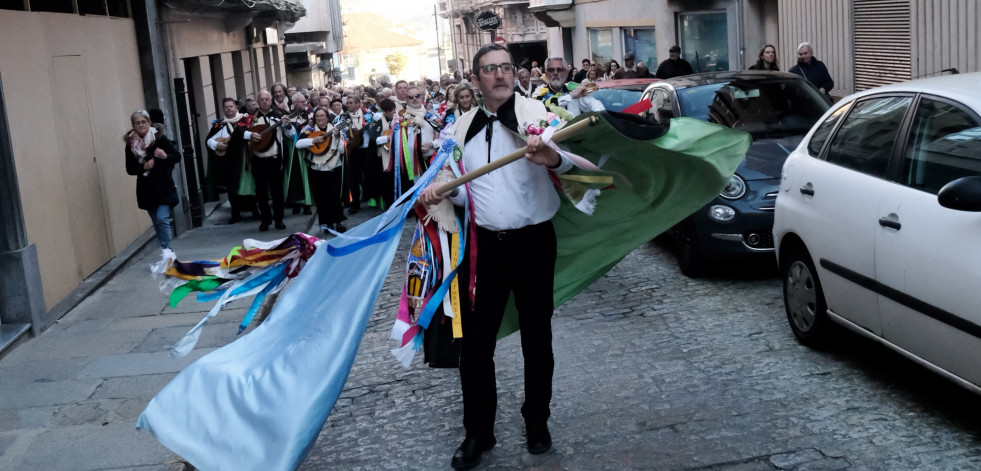 Pepitas 2025 : Rondando por los balcones de Ferrol