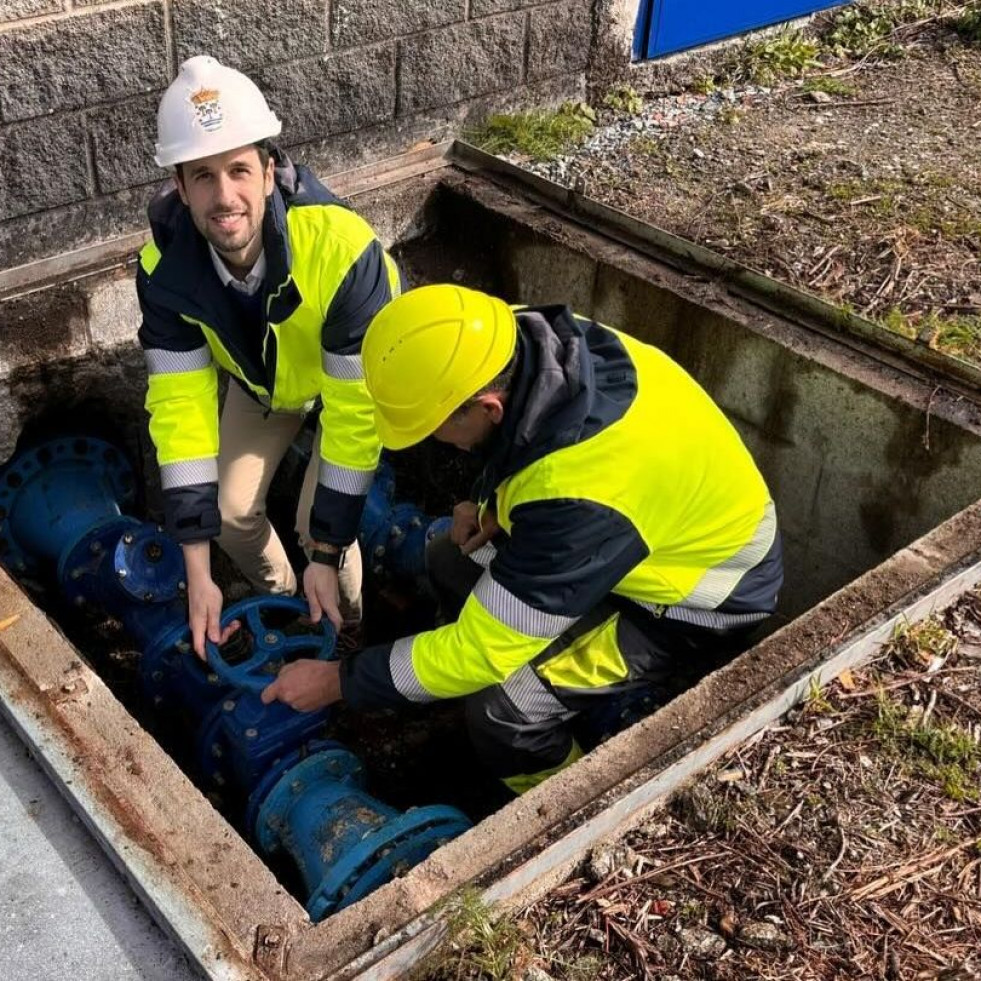 Cabanas activa, en pruebas, la red de abastecimiento de agua en la parroquia de Laraxe