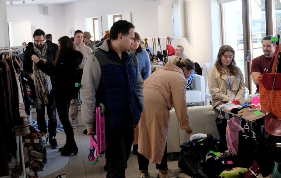 Los vendedores de “O Tinglado”, satisfechos con su acogida entre la ciudadanía de Ferrol