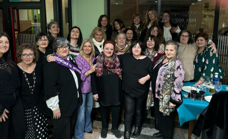 Encuentro de mujeres autónomas en Ares para celebrar el Día Internacional de la Mujer