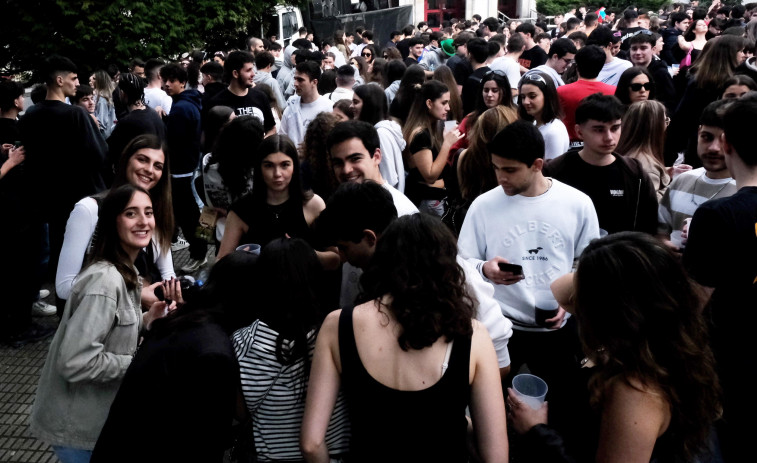 San Pepe 2025: botellas y vales de regalo, entre los premios que se reparten en la fiesta universitaria de Ferrol