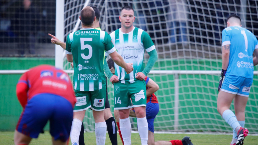 El Somozas empata ante el Betanzos en un duelo con dos expulsados (1-1)