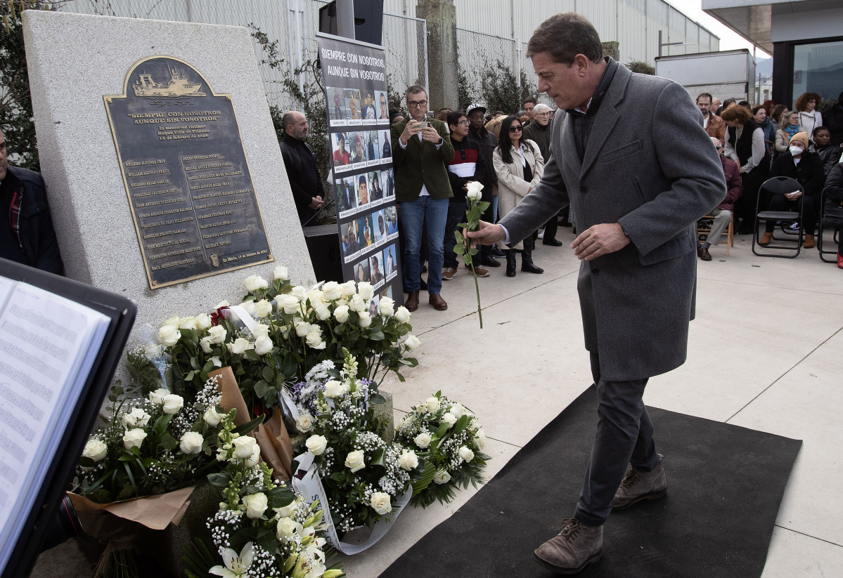 Besteiro, en el homenaje a las víctimas del Villa de Pitanxo